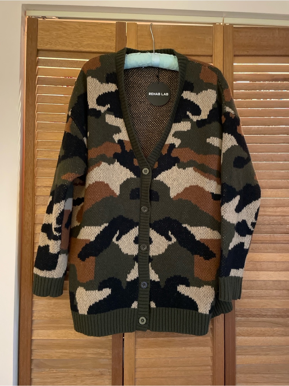 Rehab Women's Camouflage Button-Front Cardigan.